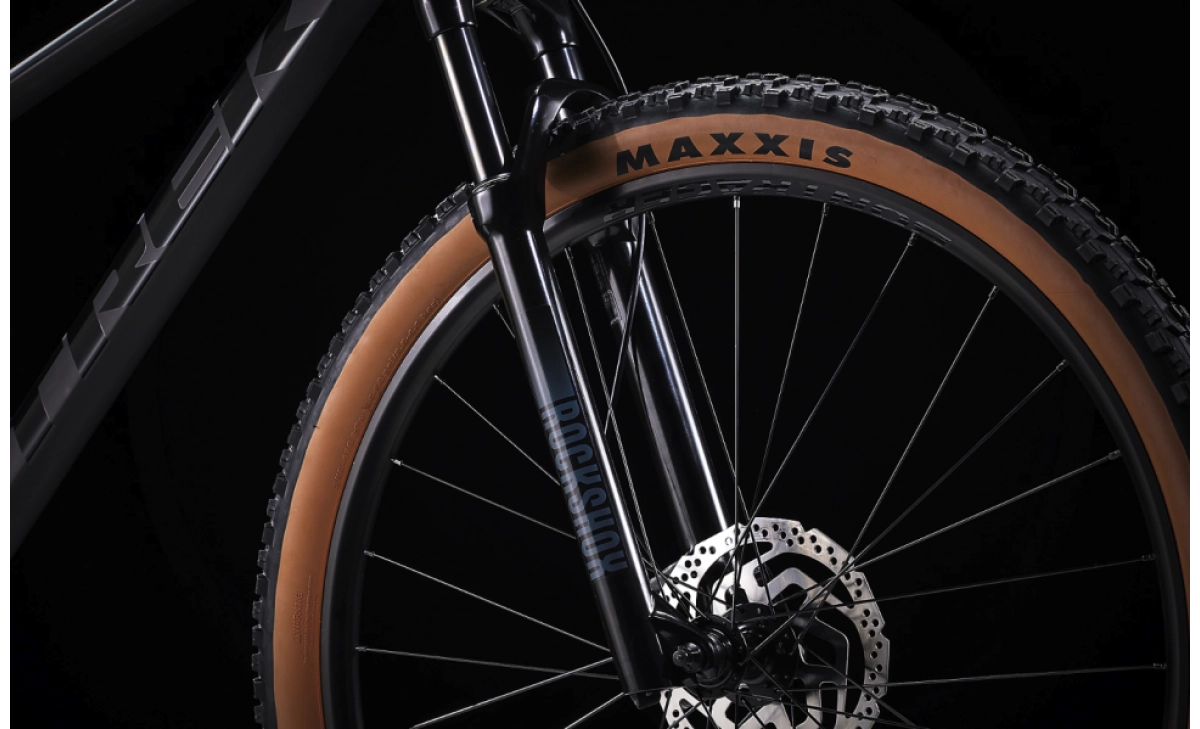 TREK MARLIN8 Mサイズ(カーボン一体化ハンドル+無線電動) Marlin 8 Gen 3 - Trek Bikes (JP)